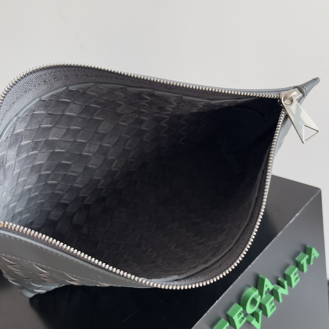 Bottega Veneta Clutch Bags